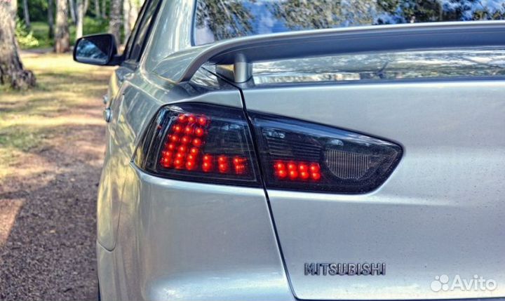 Стоп сигналы тюнинг на Lancer X 10