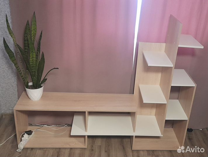 Продам тумбу под тв