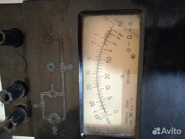 Прибор СССР мегаомметр М1101