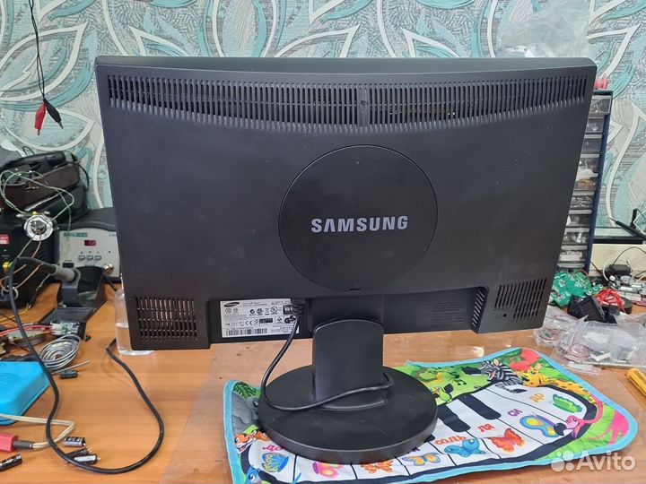 Монитор LG 23 дюйма
