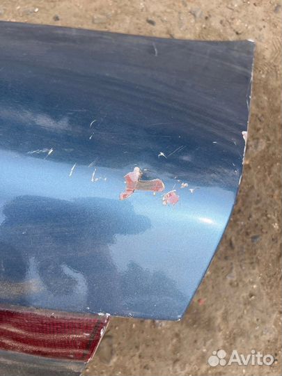 Крышка багажника Hyundai Lantra J1