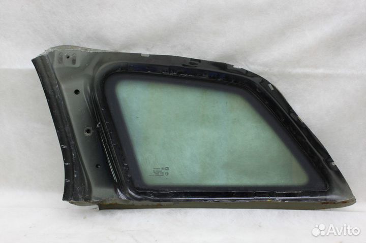 Форточка кузовная задняя R универсал Опель Астра Н