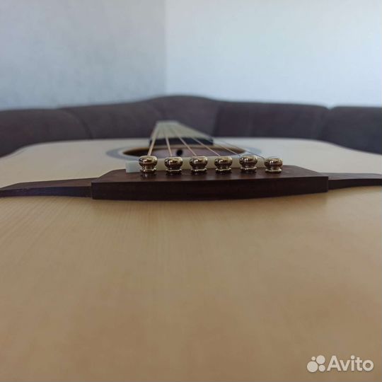 Акустическая гитара Lag T70D с трансакустикой