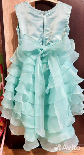 Платья нарядное пышное