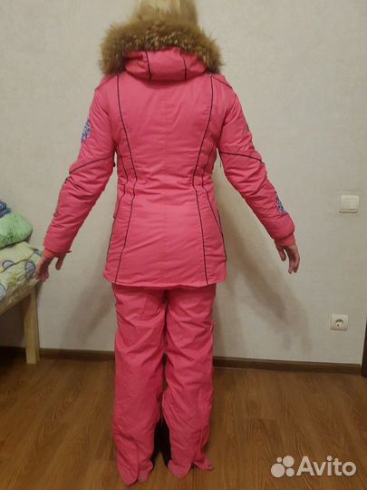 Горнолыжный костюм