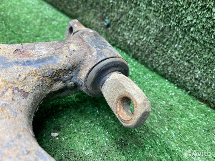 Рычаг левый нижний передний Hyundai Sonata 5