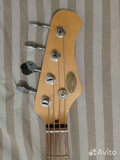 Бас гитара Stagg