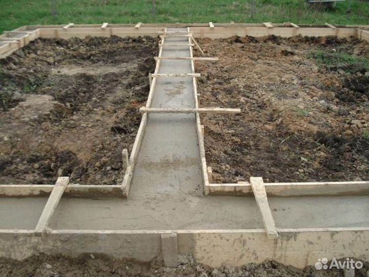 Бригада строителей