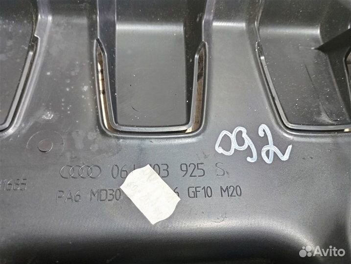 Крышка двигателя декоративная Audi A3 8P 1.8 CDA