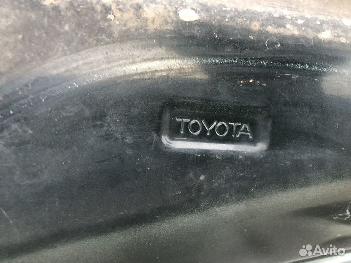 Капот toyota camry 40