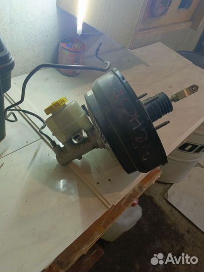 Продам главный тормозной цилиндр с вакумником