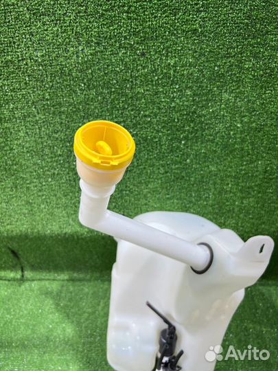 Бачок стеклоомывателя Renault Megane хэтчбек 1