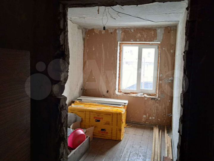 3-к. квартира, 90 м², 1/1 эт.