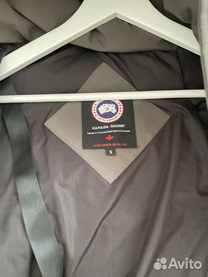 Пуховик canada goose женский