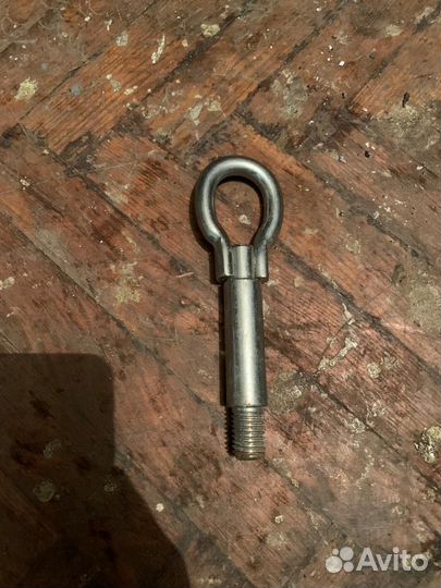Буксировочный крюк оригинал от Volkswagen Polo