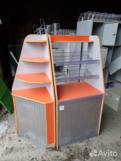 Прилавок / стеллаж деревянный