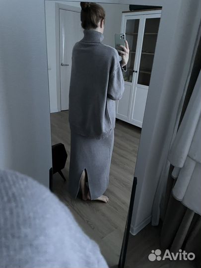 Костюм юбка и свитер