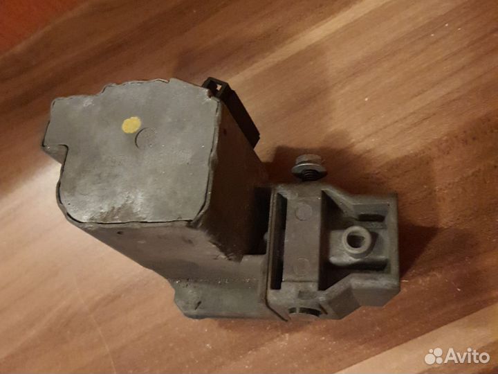 Замок рулевой колонки Мерседес W202/W208/W210