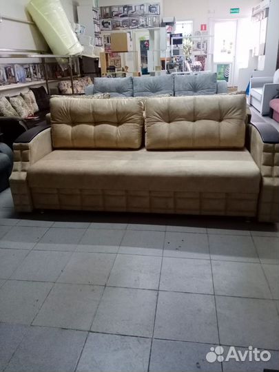 Модный раскладной диван 