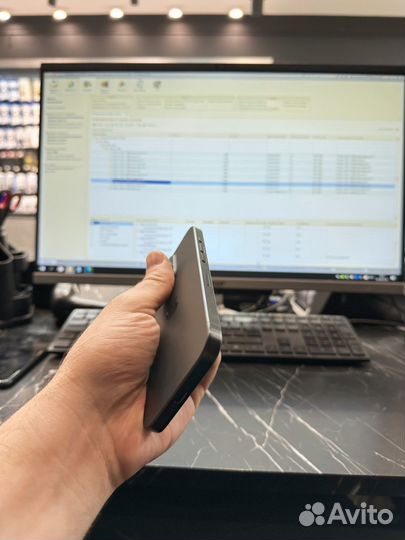 iPhone 15 Pro, 128 ГБ