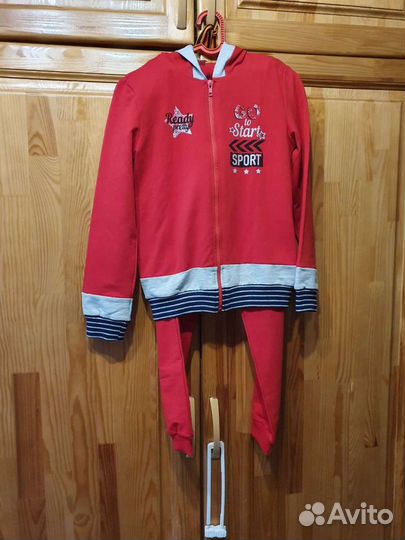 Новый Спортивный Костюм, размер 140