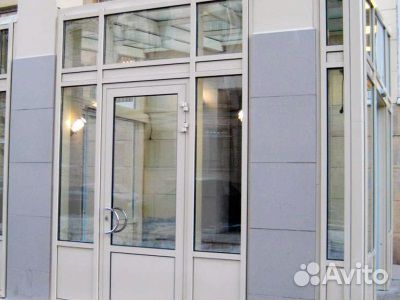 Дверь алюминиевая