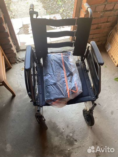 Инвалидная коляска