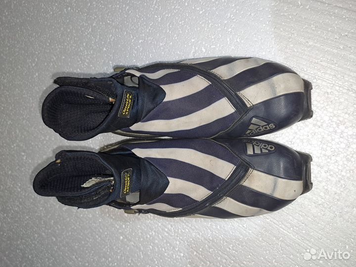 Классические лыжные ботинки Adidas