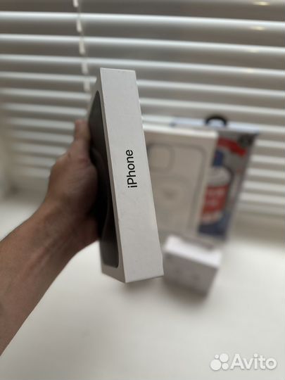 iPhone 15 Pro, 128 ГБ