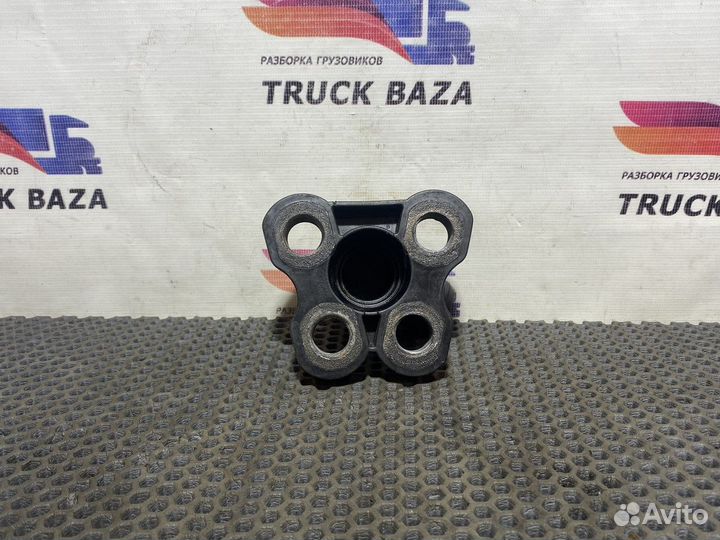 Кронштейн маслозаливной горловины Scania 6-series