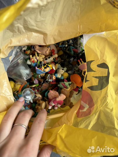 Киндер игрушки пакетом
