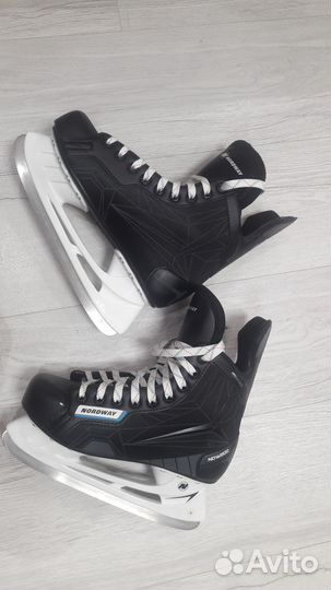 Коньки, р.40
