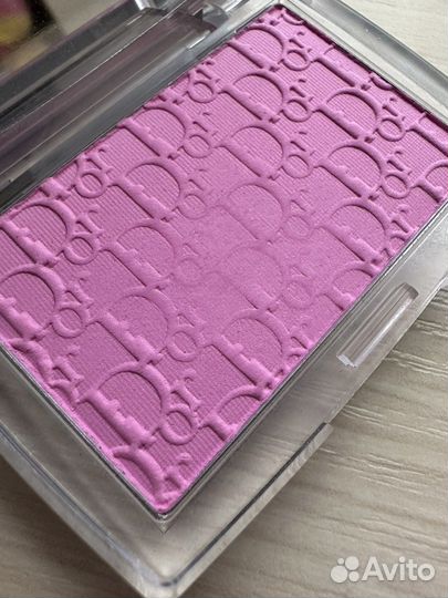 Румяна dior 001