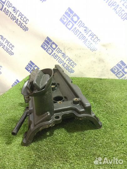 Клапанная крышка левая Infiniti G35 седан 3.5