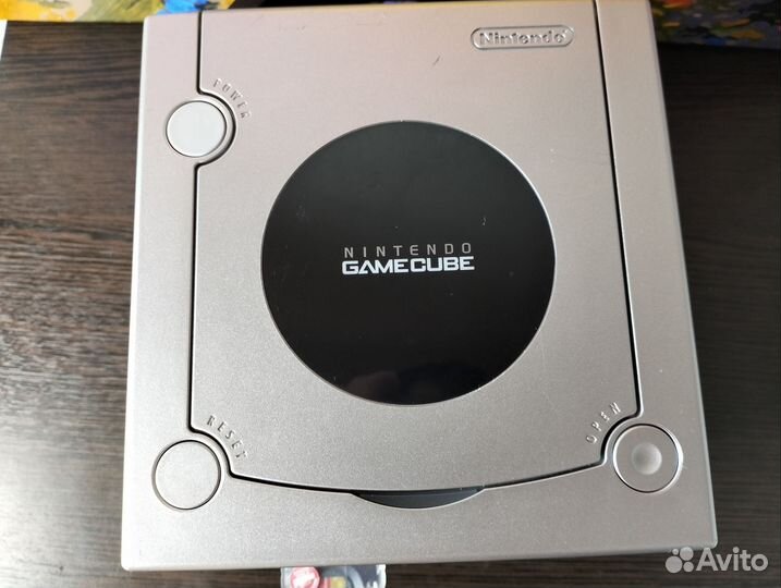 Nintendo GameCube + Gameboy player