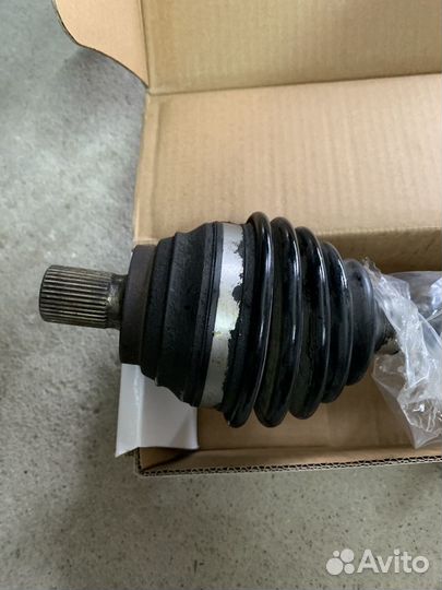 Привод левый Volkswagen Jetta 6