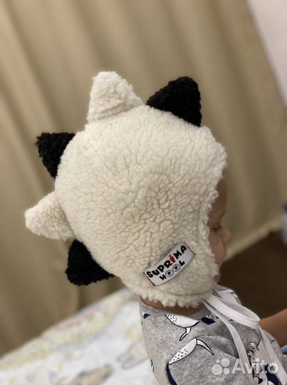 Шапка динозавр овечья новая