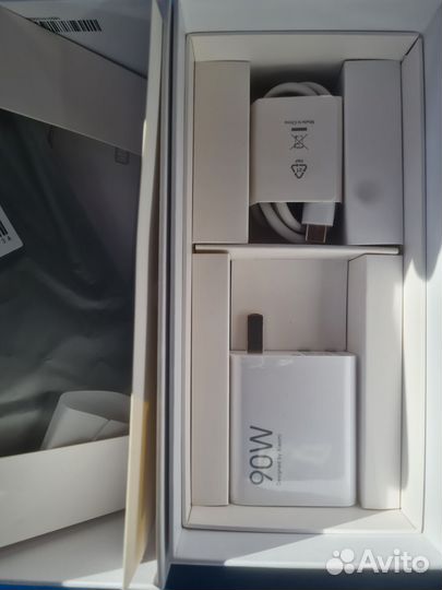 Xiaomi 14, 12/256 ГБ