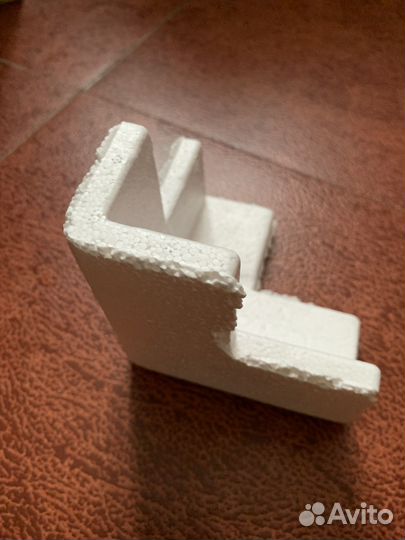 Защитный уголок ищ пенопласта, транспортировочный