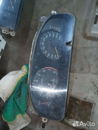 Приборная панель на тайота камри 1998г