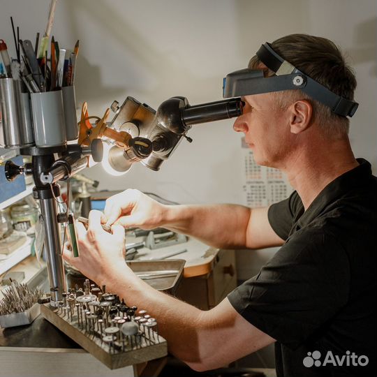 Мужской золотой браслет