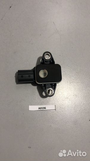 Датчик удара AudI 8P0955557 VAG