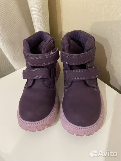 Шапка, шарф, ботинки