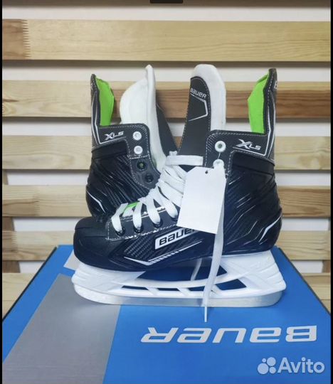 Хоккейные коньки Bauer xls