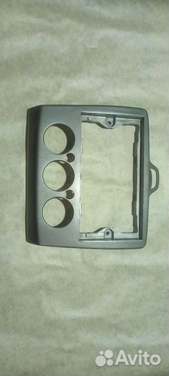 Рамка магнитолы Ford Focus 2