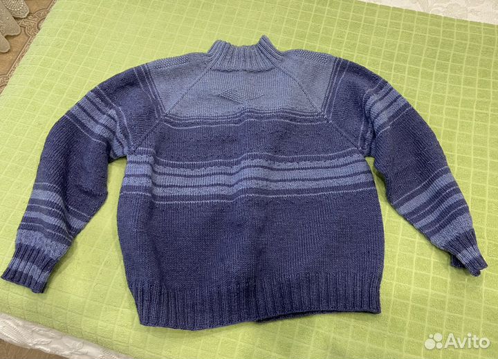 Свитер женский новый ручная вязка