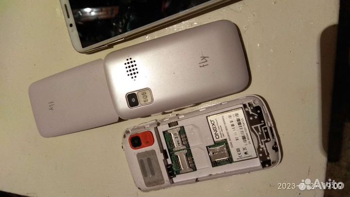 Телефоны на запчасти