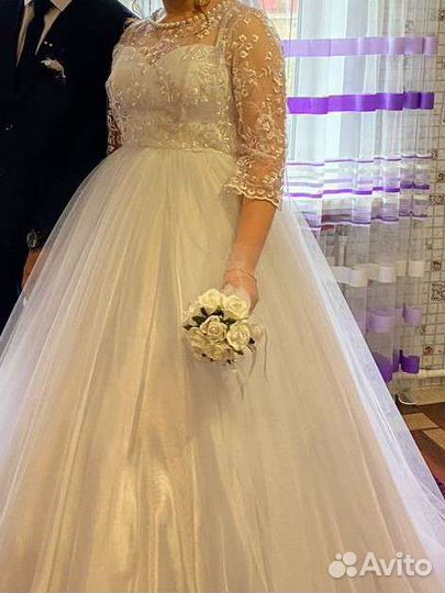 Свадебное платье