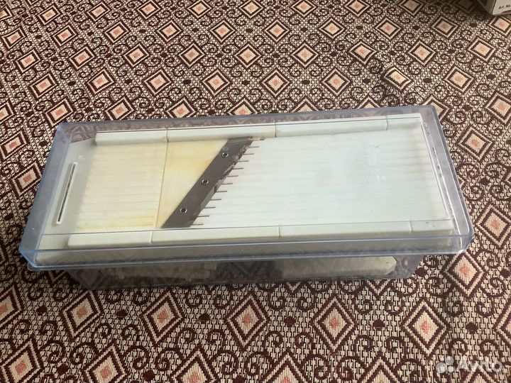 Терка универсальная для овощей, фруктов