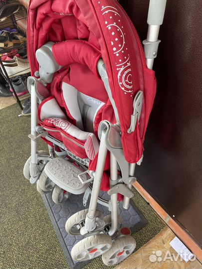 Прогулочная коляска